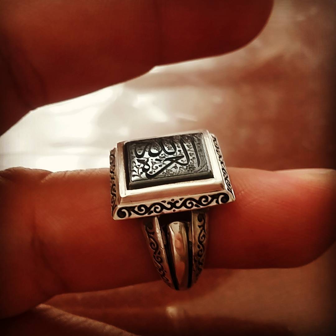 الله ۱۰